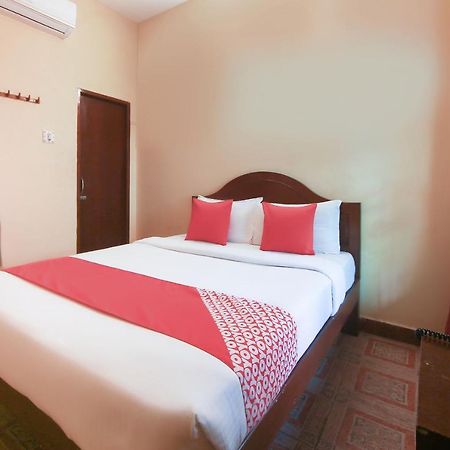 Oyo 23098 Ushama Heritage Guest House Puducherry Buitenkant foto