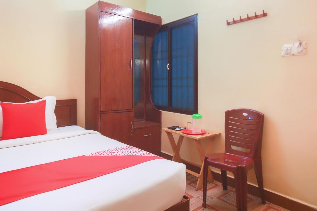 Oyo 23098 Ushama Heritage Guest House Puducherry Buitenkant foto