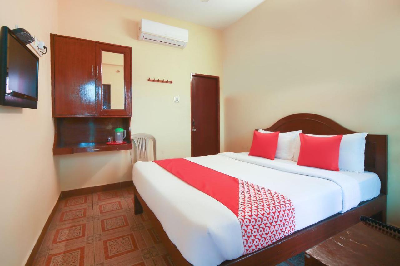 Oyo 23098 Ushama Heritage Guest House Puducherry Buitenkant foto
