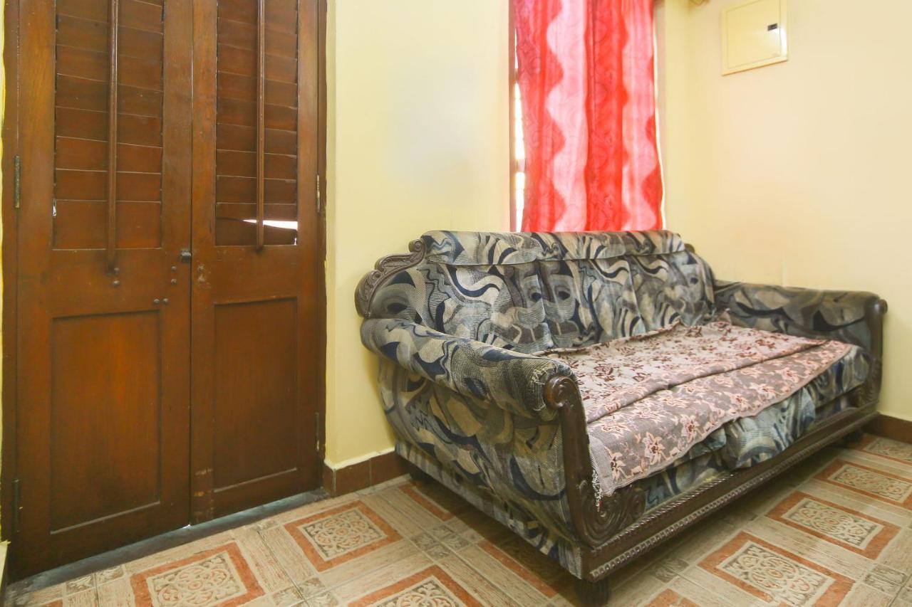Oyo 23098 Ushama Heritage Guest House Puducherry Buitenkant foto