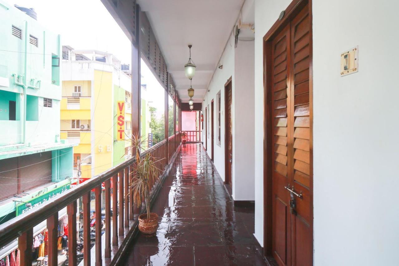 Oyo 23098 Ushama Heritage Guest House Puducherry Buitenkant foto
