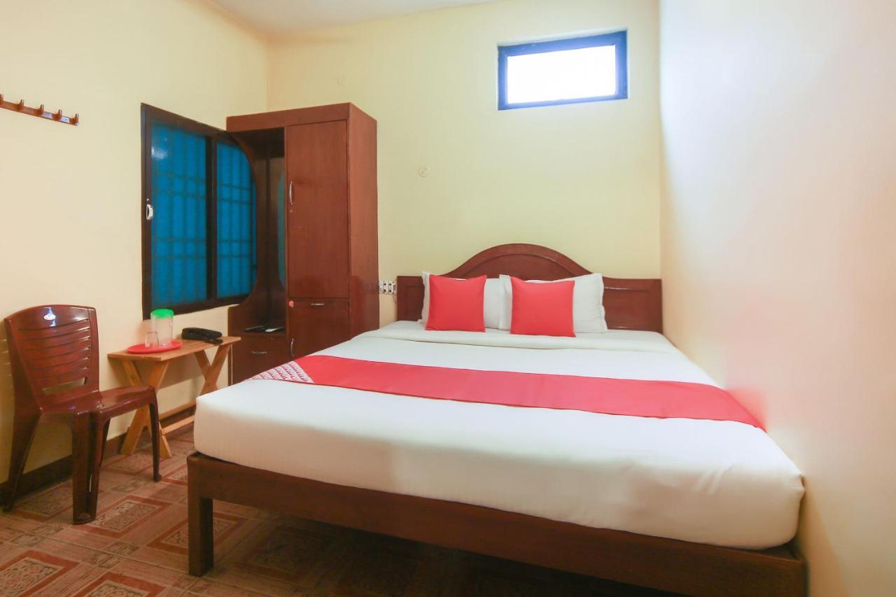 Oyo 23098 Ushama Heritage Guest House Puducherry Buitenkant foto