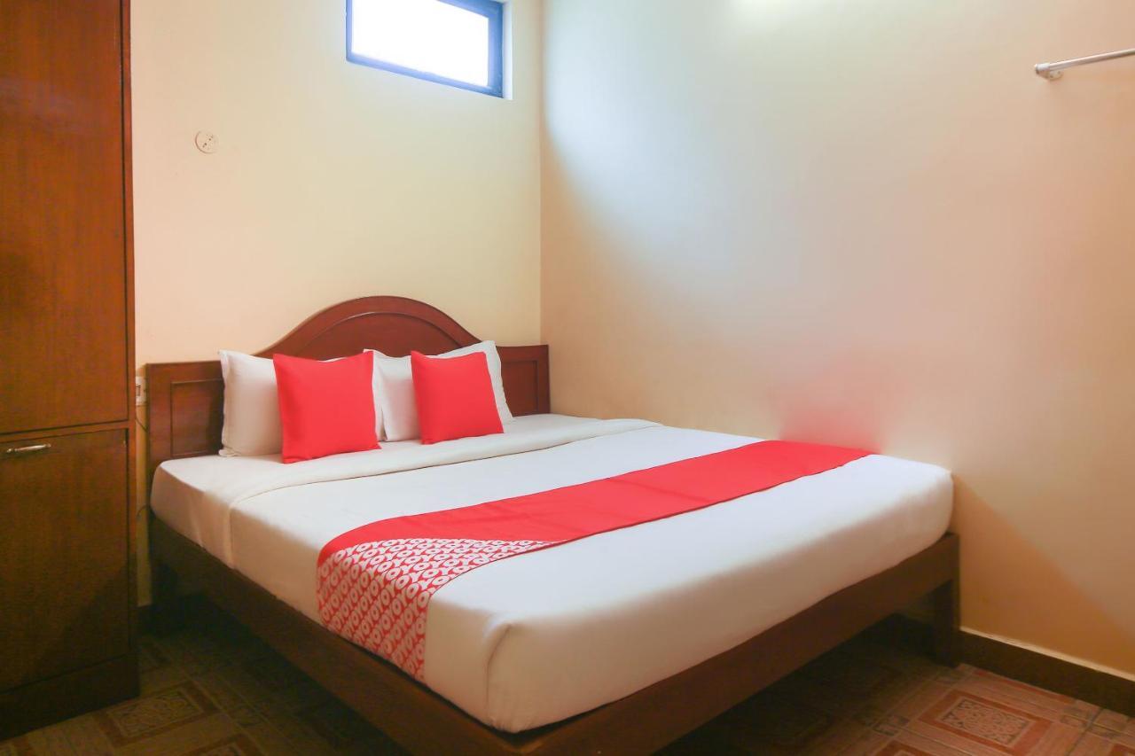 Oyo 23098 Ushama Heritage Guest House Puducherry Buitenkant foto