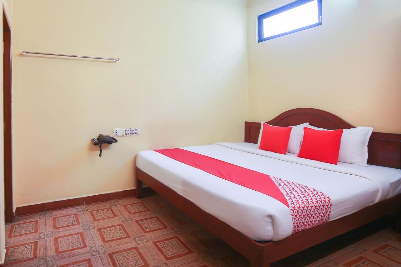 Oyo 23098 Ushama Heritage Guest House Puducherry Buitenkant foto
