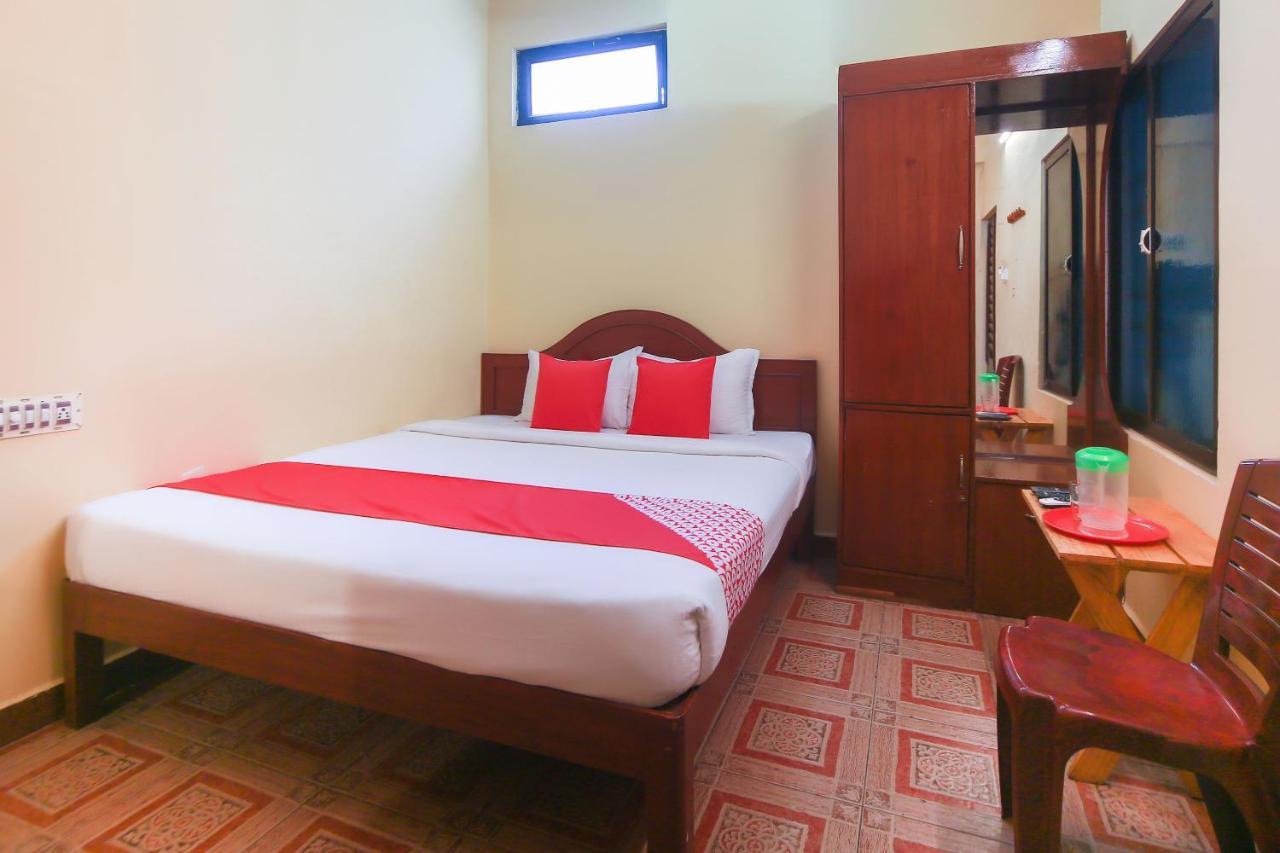 Oyo 23098 Ushama Heritage Guest House Puducherry Buitenkant foto