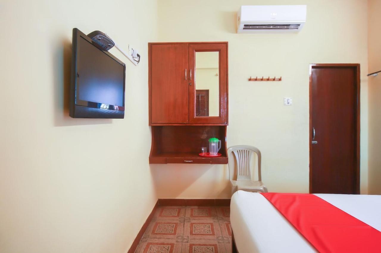 Oyo 23098 Ushama Heritage Guest House Puducherry Buitenkant foto