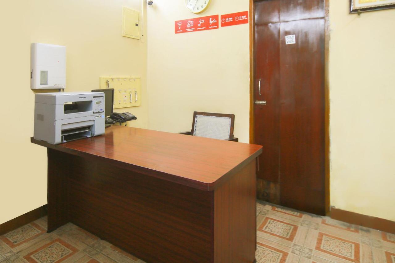 Oyo 23098 Ushama Heritage Guest House Puducherry Buitenkant foto